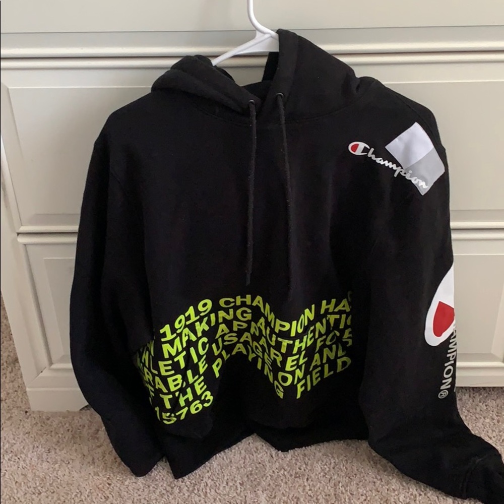 CHAMPION HOODIE (RARE) BLACK